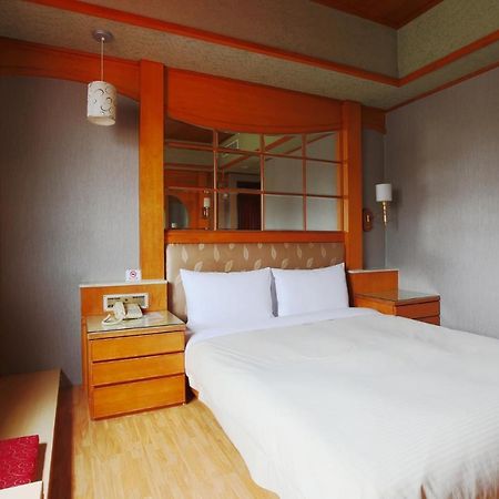 Hua Du Hotel Keelung Eksteriør billede