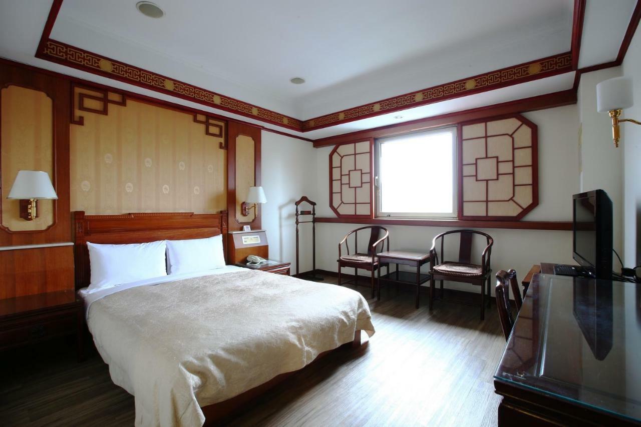 Hua Du Hotel Keelung Eksteriør billede