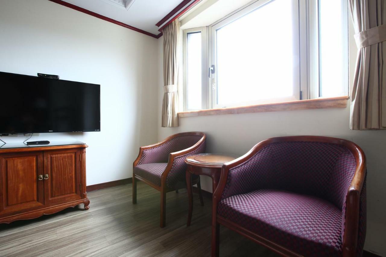 Hua Du Hotel Keelung Eksteriør billede