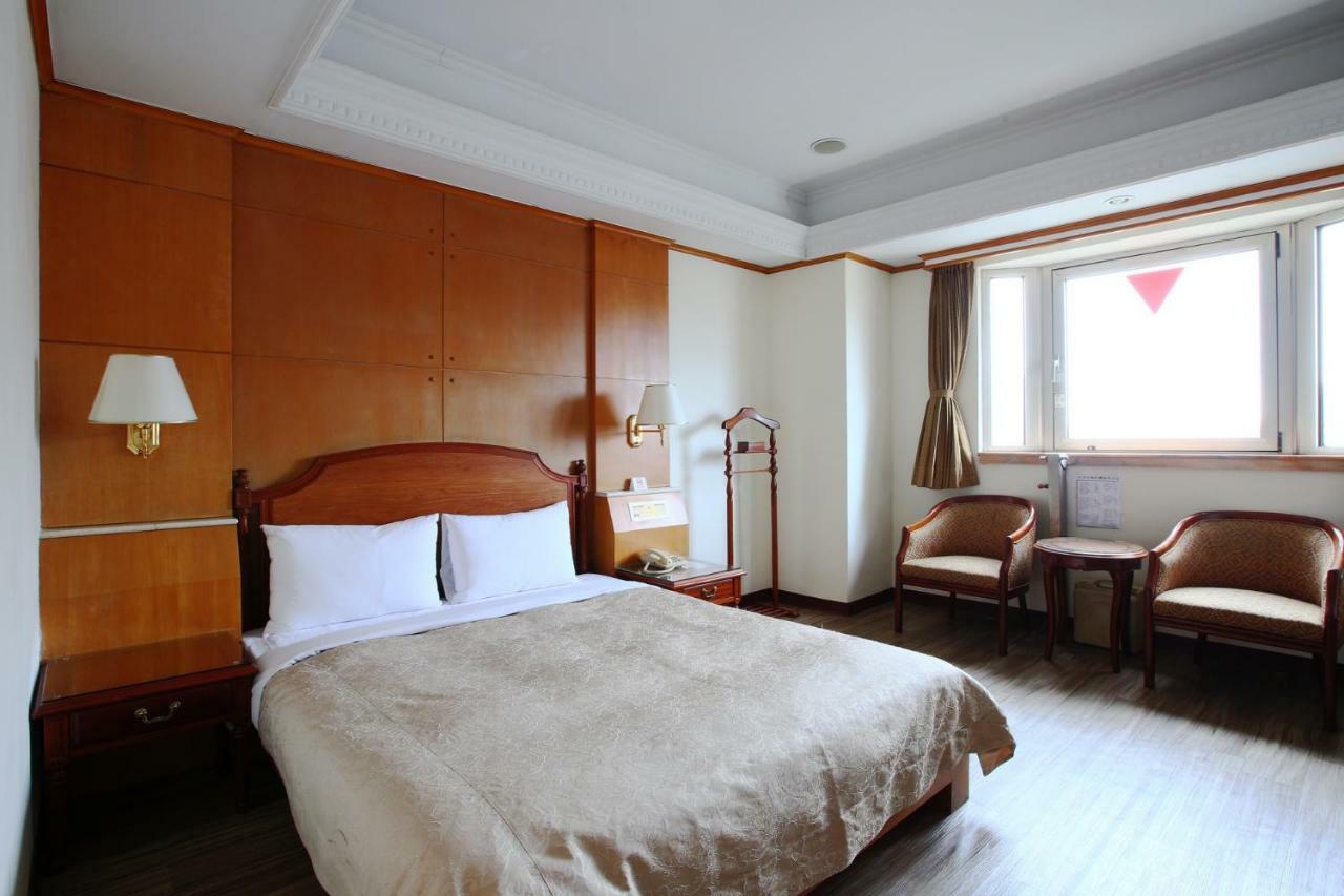 Hua Du Hotel Keelung Eksteriør billede