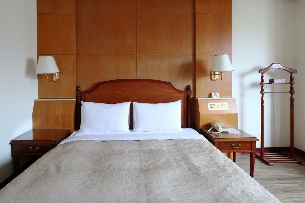 Hua Du Hotel Keelung Eksteriør billede